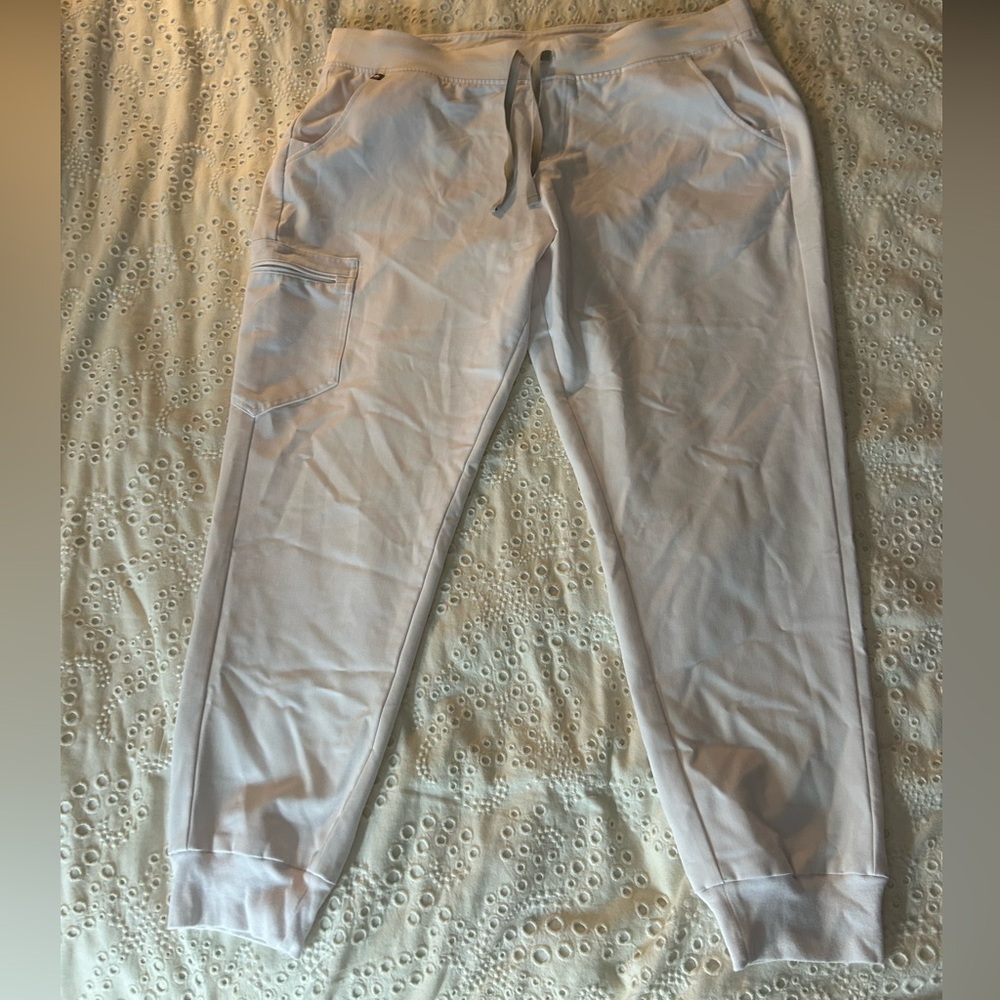 Figs Women's White Jogger Pants